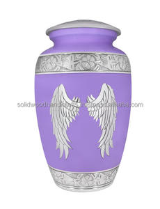 Urnes funéraires décoratives en laiton faites à la main pour hommes et femmes - Product Image 3