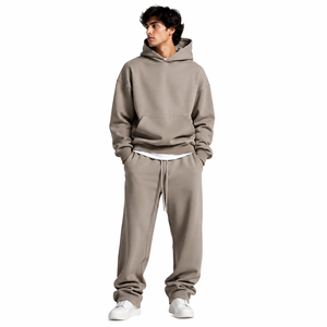 Conjunto de chándal de dos piezas para hombre, de tejido grueso y estilo holgado, con pantalones jogger acampanados, ecológico, estilo urbano - Product Image 1