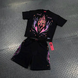 Conjunto de Camiseta y Pantalones Cortos Unisex de Estilo Urbano con Pedrería y Estampado DTG, Color Negro Lavado, Personalizado y de Alta Calidad para Hombre - Product Image 4