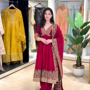 Salwar Kameez Anarkali de créateur avec broderie, tenue de mariage indienne traditionnelle pour femmes de Samp Corporation - Product Image 1