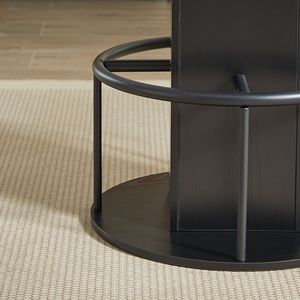 Set di Mobili da Bar Compatto in 3 Pezzi: Tavolo Rotondo da 80 cm con 2 Sgabelli e Poggiapiedi ad Anello in Metallo - Product Image 3