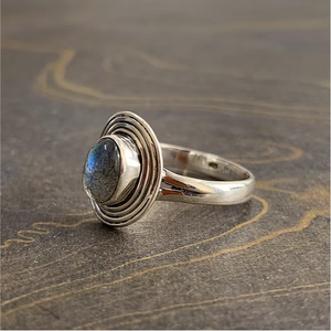 Vintage Style Boho <b>Labradorite</b> Gemstone <b>Ring</b> 925 Silver Fine Jewelry for Everyday Wear & Best Occasion Gift - Product Image 2