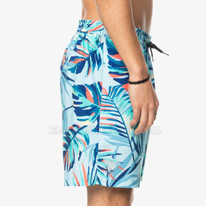 Shorts de plage pour hommes imprimés par sublimation fabriqués au Pakistan, shorts de plage pour hommes de haute qualité et confortables - Product Image 5