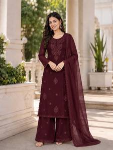 Ensemble haut-bas et dupatta en soie de créateur pour tenue de soirée, sans plis et protection solaire - Product Image 2