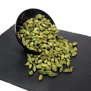 Sélection d'exportation aromatique de gousses de cardamome verte soigneusement cueillies pour une touche de saveur riche dans les aliments, répondant à la demande mondiale. - Product Image 2