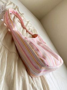 Sac fourre-tout pliable en coton rayé personnalisé pour femmes |   Sac à bandoulière bohème tendance |   Sac de plage réutilisable pour les courses - Product Image 5