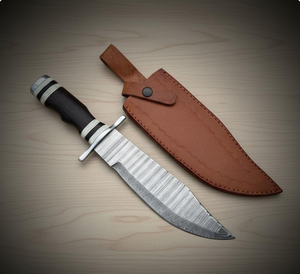 Couteau Bowie à lame fixe en acier Damas artisanal, manche noir industriel personnalisé, étui en cuir véritable, pour le camping en plein air - Product Image 1