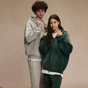 Sweat à capuche de qualité supérieure pour homme, coupe classique, logo personnalisé brodé sur le devant, couleur unie, coton-polyester-spandex-laine - Product Image 3