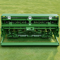Aérateur profond monté sur tracteur avec une profondeur de travail de 275 mm pour les terrains de golf et les gazonnages sportifs - Prix de dépôt
