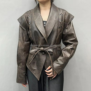 แจ็คเก็ตผู้หญิงหนังแท้หรูหราพร้อมเข็มขัด - Product Image 1