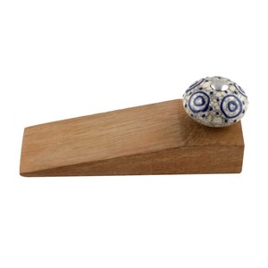 Perchas de Madera para Trajes con Logotipo Personalizado, Diseño Europeo y Gancho Metálico Resistente - Product Image 2