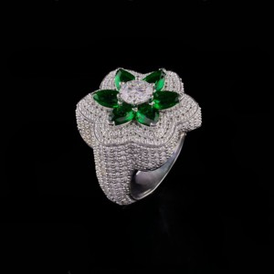 Women's <b>925</b> <b>Silver</b> Flower Cocktail <b>Ring</b> With Diamond And Green Gem Pave Setting Luxury Style - Product Image 1