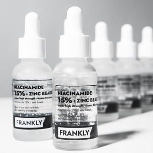 เซรั่มบำรุงผิวไนอาซินาไมด์15% 30มล. พร้อมกรดไฮยาลูโรนิกและซิงค์พีซีรั่มบำรุงผิวหน้าแบบเหลว - Product Image 6