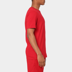 T-shirts en coton rouge respirants pour hommes, coupe classique, manches courtes, style décontracté, fabriqués au Pakistan, vente en gros et personnalisation - Product Image 3