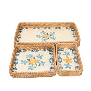 ชุดถาดเสิร์ฟทำมือจากมุกและหวาย ลายดอกไม้สี่เหลี่ยม  เป็นมิตรกับสิ่งแวดล้อม  สำหรับร้านอาหาร คาเฟ่ และครัว  จำหน่ายจำนวนมาก - Product Image 1