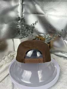 หมวกสแนปแบคปักลาย3D โลโก้แบนขอบสี่เหลี่ยมแบนเชือกสีน้ำตาลหลากสีสำหรับผู้ชายผู้หญิงผลิตในแบรนด์เวียดนาม - Product Image 5