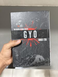 Gyo de Junji Ito, libro de tapa dura, éxito de ventas para adultos - Product Image 1