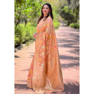 ผ้าซิ่นออร์แกนซ่าพีชลายดอกไม้ปักมีนาคารี  งานทอแบบจาลซารี  ผ้าซิ่นสำหรับงานแต่งงานสุดหรู - Product Image 3