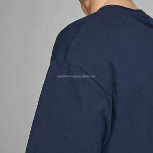 เสื้อยืดเปล่าคุณภาพสูงสำหรับผู้ชาย แขนสั้น ทรงเข้ารูป คอกลม ออกแบบโลโก้ได้ตามต้องการ พิมพ์ลายซิลค์สกรีน ผ้าถักเนื้อแน่น - Product Image 5