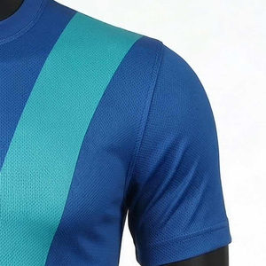 Camiseta Deportiva de Manga Corta para Hombre, Color Azul Turquesa, Cuello Redondo, de Secado Rápido, Tejido de Punto, Corte Ajustado, Largo Regular - Product Image 4