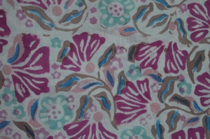Tela de Algodón Tejida Ligera, Ecológica, Resistente a Químicos, con Estampado Floral, en Rosa, Verde Azulado, Marrón y Blanco, para Confección de Vestidos - Product Image 4