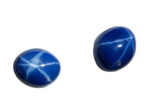 Saphir bleu étoilé ovale 10x12mm 5 carats, cabochon poli créé en laboratoire avec effet étoile à 6 branches pour la fabrication de bijoux - Product Image 6