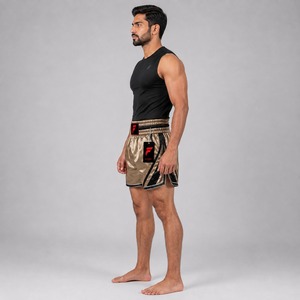 Pantalones cortos profesionales de Muay Thai hechos con materiales de primera calidad para máxima comodidad, agilidad y durabilidad. - Product Image 4