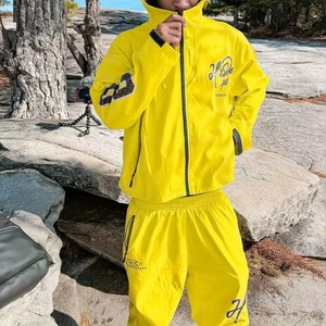 Ensemble de survêtement léger brodé avec logo d'usine OEM, coupe oversize, coupe-vent en nylon - Product Image 6