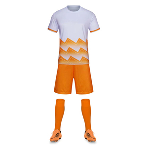 Maillot de football pour homme adulte personnalisable à séchage rapide, haute qualité, 100% polyester, impression du logo du club et du nom, nouveau design, 4 saisons - Product Image 4