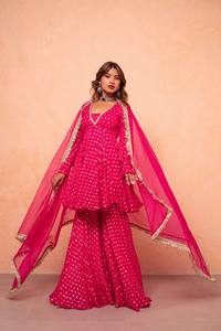 Conjunto de traje Sharara con peplum y estampado de lámina premium para mujer, Kurta de georgette de diseñador con Dupatta, atuendo étnico para bodas y fiestas. - Product Image 2