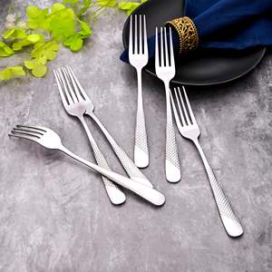 Ensemble de 6 mini-fourchettes élégantes en métal argenté avec manche en acier inoxydable pour dîner, fruits, aliments et vaisselle, pour la maison et la restauration - Product Image 1