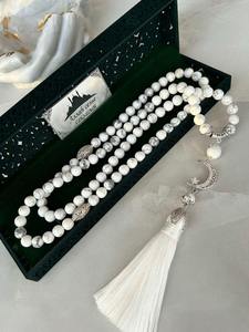 Collier de prière en résine bleu clair fait main, perles rondes, chapelet religieux décoratif avec pompon et accents dorés SOFIYA CRAFT Uttar Pradesh - Product Image 5