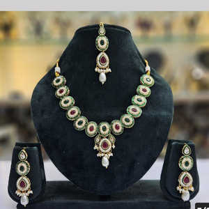 Parure de bijoux en plaqué or avec pierre de cristal et perles Collier 11151648DPG - Product Image 1