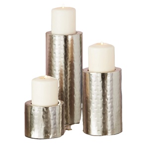 Bougeoirs de pilier cylindrique en argent martelé pour Faux bougies support Table à manger décor piliers de bougie en métal - Product Image 1