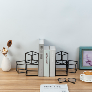 Serre-livres décoratifs géométriques en métal noir, support de livres moderne et minimaliste, support d'étagère robuste pour la maison, la bibliothèque et le bureau - Product Image 6