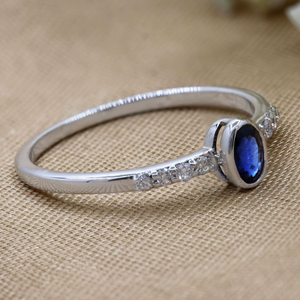 Bague de fiançailles pour femme en saphir bleu royal avec diamants véritables certifiés IGI, en argent sterling 925 massif, style bohème - Product Image 6