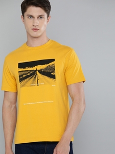 Camiseta Amarilla de Manga Corta para Hombre con Estampado de Foto de Carretera, Corte Regular, Cuello Redondo, 100% Algodón Jersey, Transpirable - Product Image 1