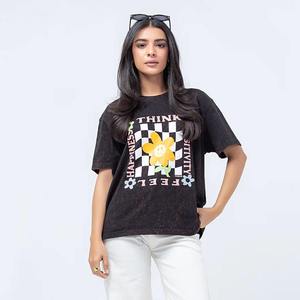 Camiseta Gráfica Oversize para Mujer, Estampado Serigrafiado con Efecto Ácido, 100% Algodón Sostenible, Camiseta Corta para Mujer, Directo de Fábrica - Product Image 2