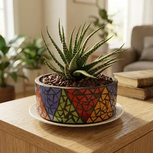 Jardinière en mosaïque de verre colorée, pot de fleurs décoratif, conteneur à plantes en mosaïque artisanale, élégant accent décoratif pour la maison et le jardin - Product Image 4