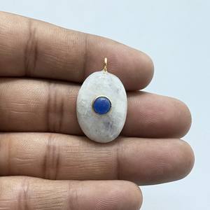 Colgante de Piedra Preciosa Ovalada de Piedra Lunar Arcoíris con Doble Piedra de Cuarzo Rubí Chapado en Oro de 18k - Product Image 5