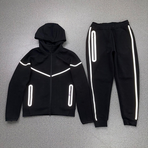 Survêtement Homme 2 Pièces en Polaire Technique Réfléchissante Tendance 2026 – Hoodie et Pantalon Lourds pour la Course à Pied - Product Image 1
