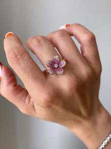 Anillo de Plata 925 Chapado en Oro Rosa con Moissanita en Racimo y Engaste de Puntas para Regalo de Boda y Fiesta para Mujer - Product Image 2