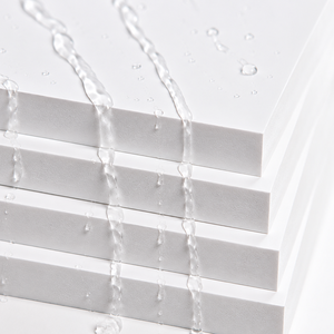 Panneau en mousse PVC WPC blanc, épaisseur 8 mm, densité 0,6 g/cm3, matériaux plastiques décoratifs pour portes d'armoires - Product Image 2