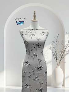 Tissu satiné tissé imprimé floral 100 % polyester 60 GSM 58/60 pouces léger respirant unisexe pour vêtements spéciaux de mariage - Product Image 2