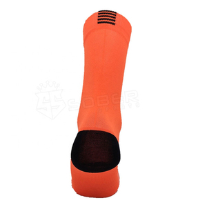 Nouvelles arrivées : Chaussettes courtes en coton colorées pour homme, respirantes, confortables et décontractées, avec logo personnalisé - Product Image 1