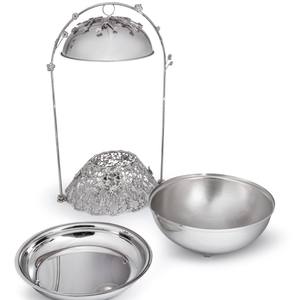 Plat de service floral en argent de luxe avec poignée en arche décorative et base en filigrane complexe, élégant pour les mariages du Moyen-Orient et du Golfe - Product Image 1