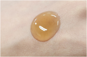 Ampolla Premium de Rosa Mosqueta con Ácido Hialurónico, Fórmula Antienvejecimiento, Aclara Imperfecciones, Nutritiva, ODM/OBM, Desarrollada en Corea - Product Image 3