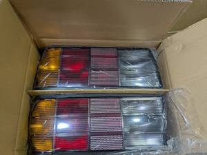 ไฟท้าย E30 M40 88- รุ่น M40 (BW3TL01) (พร้อมไฟตัดหมอกสีแดง) - Product Image 2