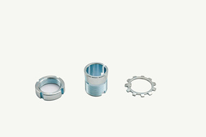 Manchon adaptateur en acier C45 haute résistance pour l'installation de roulements, le verrouillage d'arbres et les équipements mécaniques robustes - Product Image 3