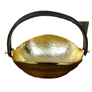Panier décoratif Panier de fruits plaqué or avec poignée en cuir Bonne vente Panier de fruits suspendu fait main de meilleure qualité - Product Image 1